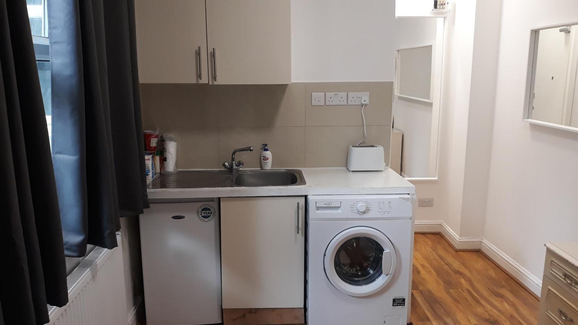 30 Willesden Lane London Exterior photo